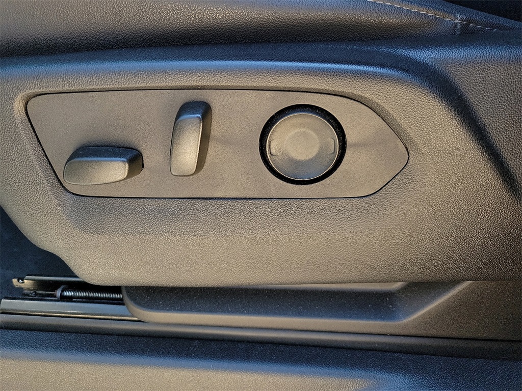2024 Chevrolet Tahoe LT photo 19