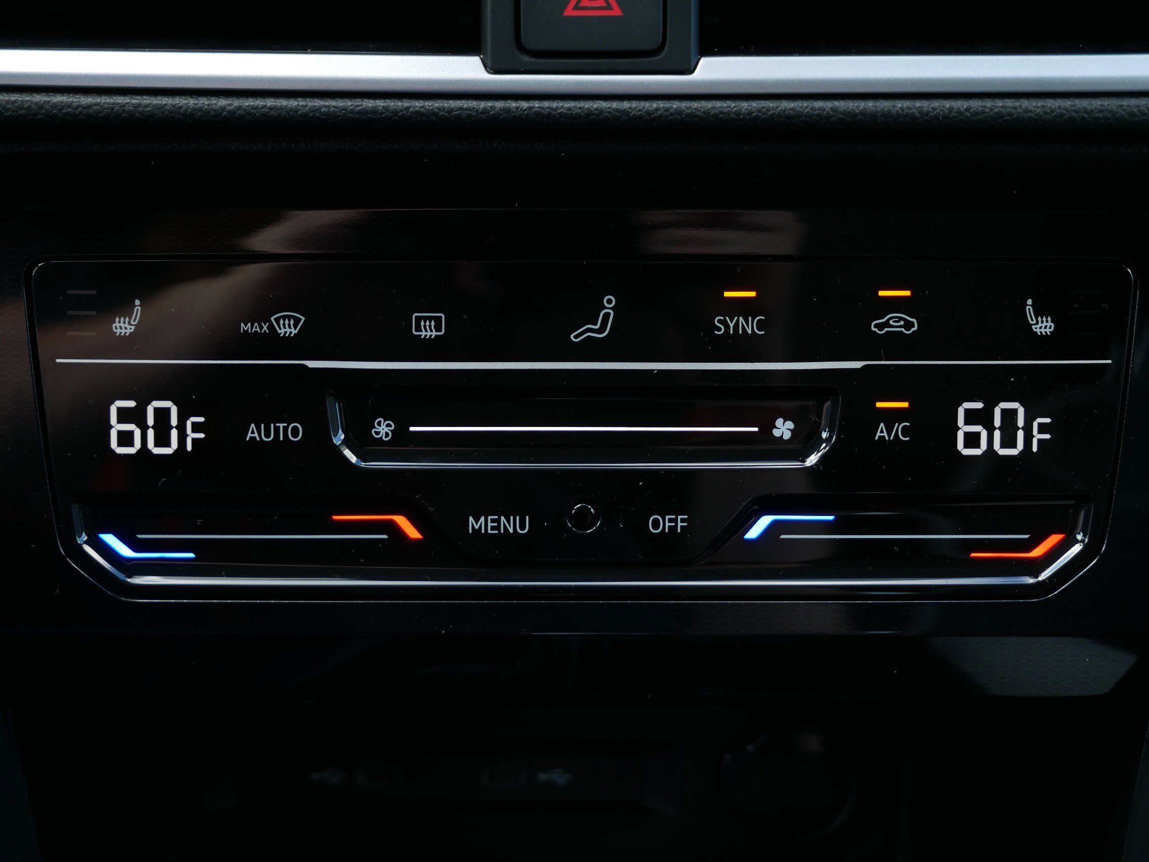 2025 Volkswagen Taos SE photo 6