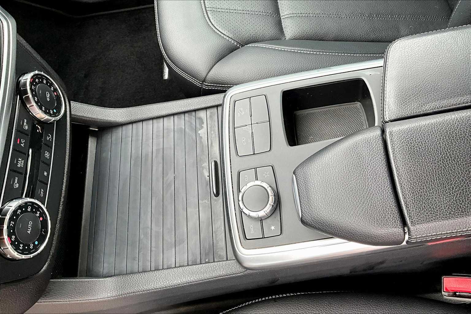 2016 Mercedes Benz GL 450 photo 15