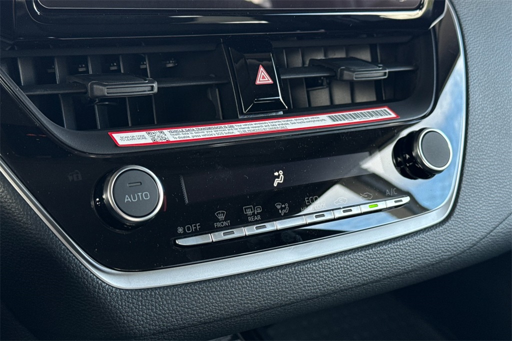 2025 Toyota Corolla LE photo 20