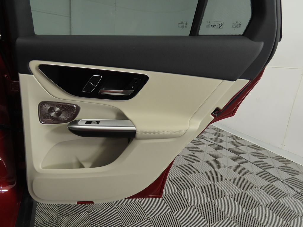 2026 Mercedes Benz GLC 350e 4MATIC photo 26
