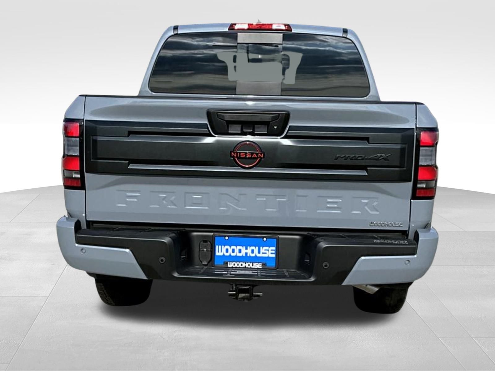 2025 Nissan Frontier PRO-4X photo 6