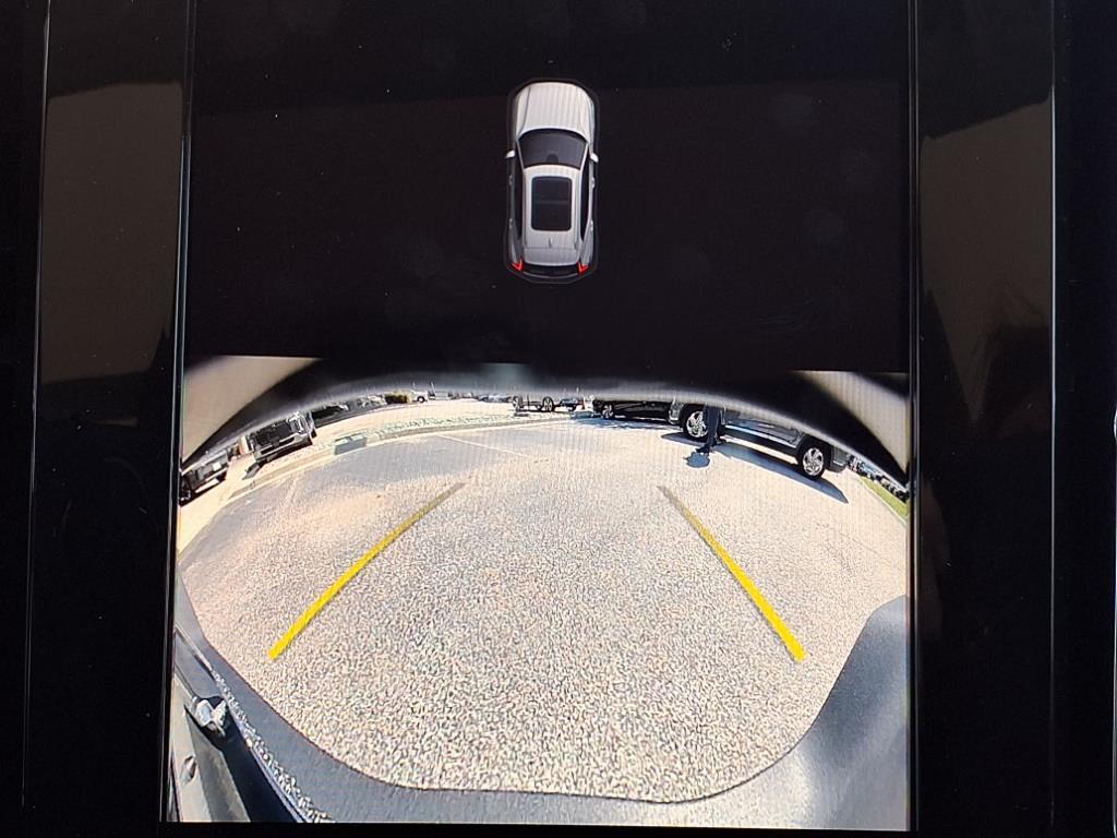 2024 Volvo XC40 Ultimate photo 17