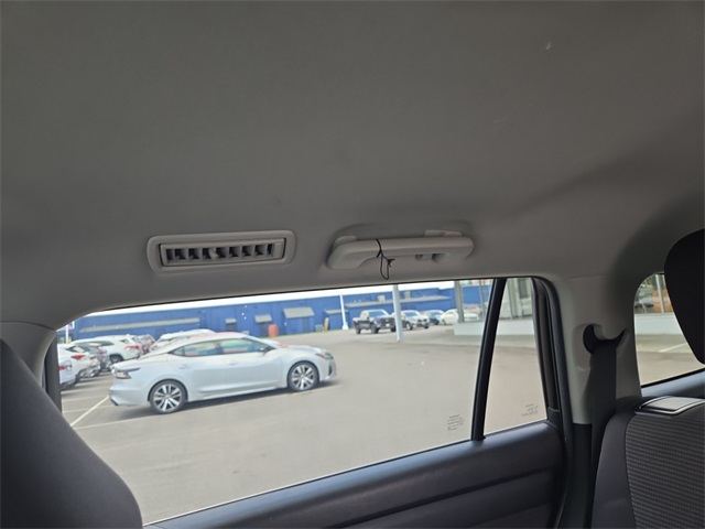 2021 Toyota Highlander L photo 28