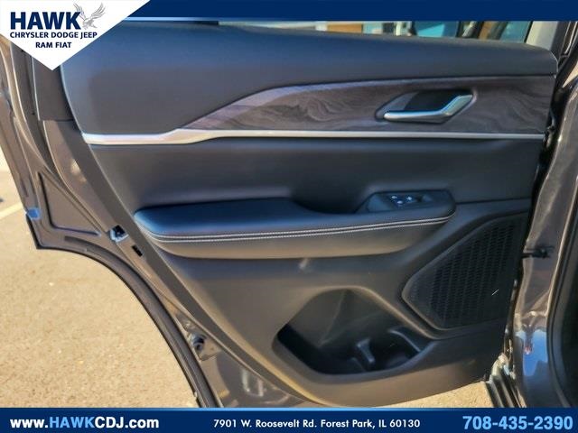 2024 JEEP GRAND CHEROKEE - Image 18