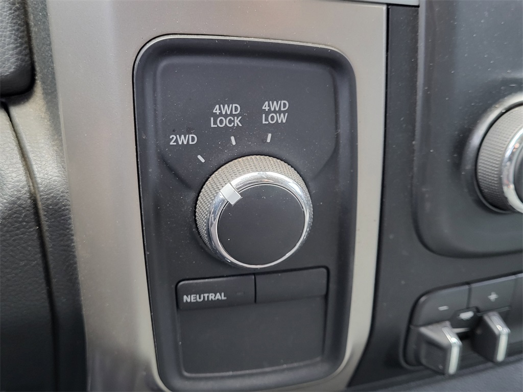 2017 Ram 2500 SLT photo 26