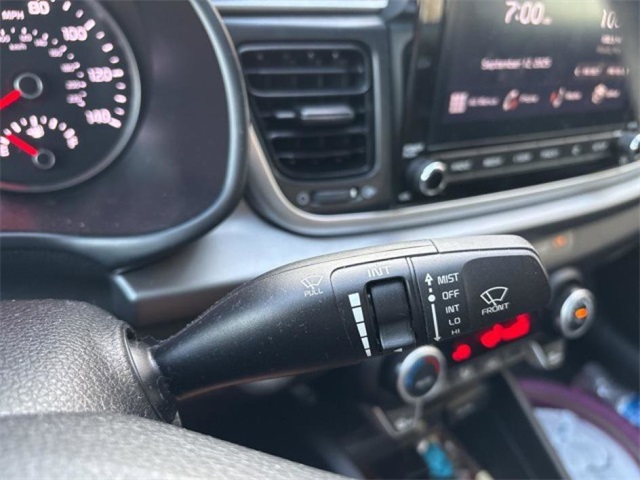 2023 Kia Rio S photo 18