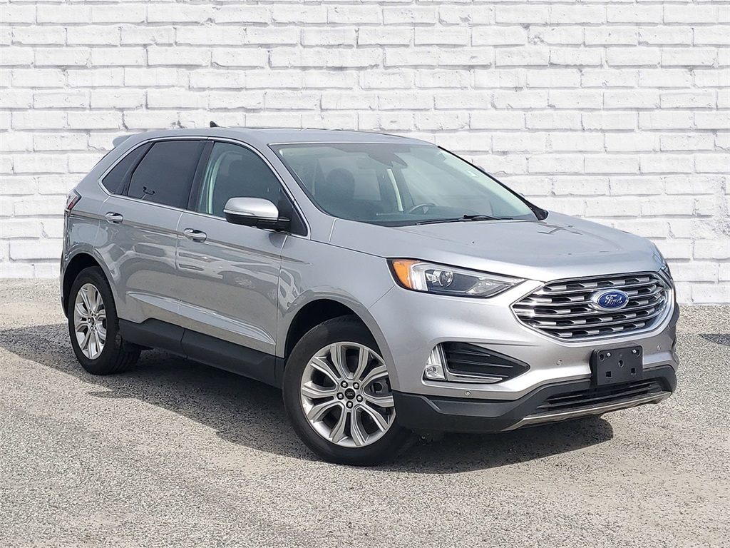 2024 Ford Edge Titanium's photo