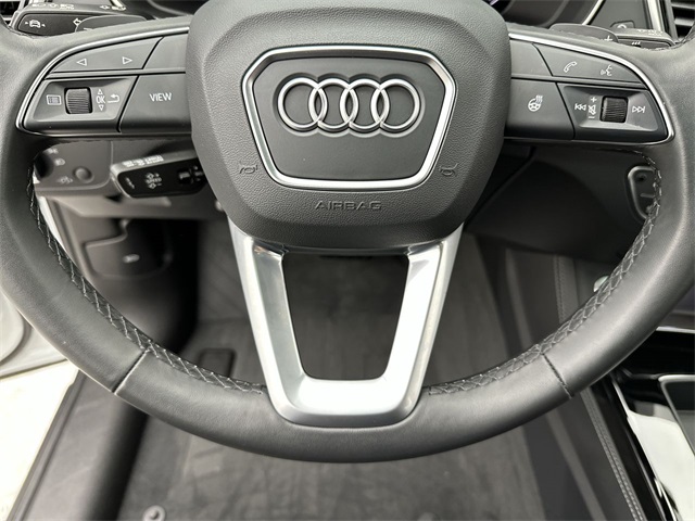 2023 Audi Q5 45 S line Premium Plus photo 4
