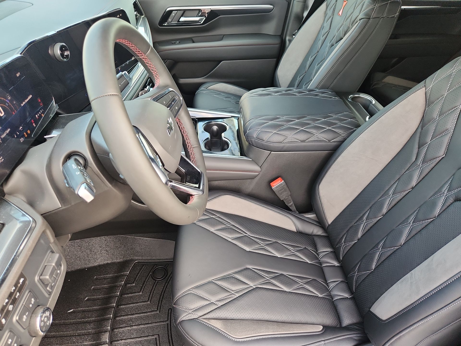 2025 Chevrolet Tahoe RST photo 19