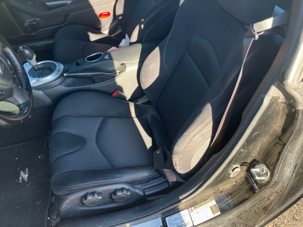 2017 Nissan 370Z Base photo 7