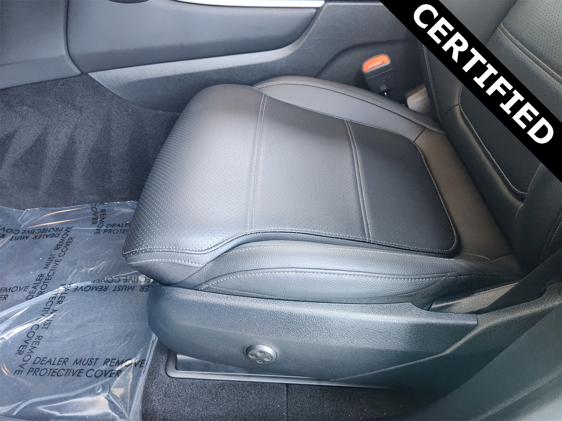 2025 Mercedes Benz GLC 300 photo 20