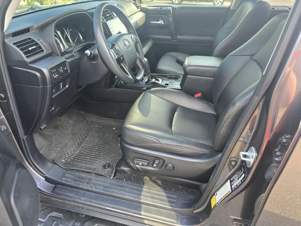 2021 Toyota 4Runner Venture Special Edition photo 8