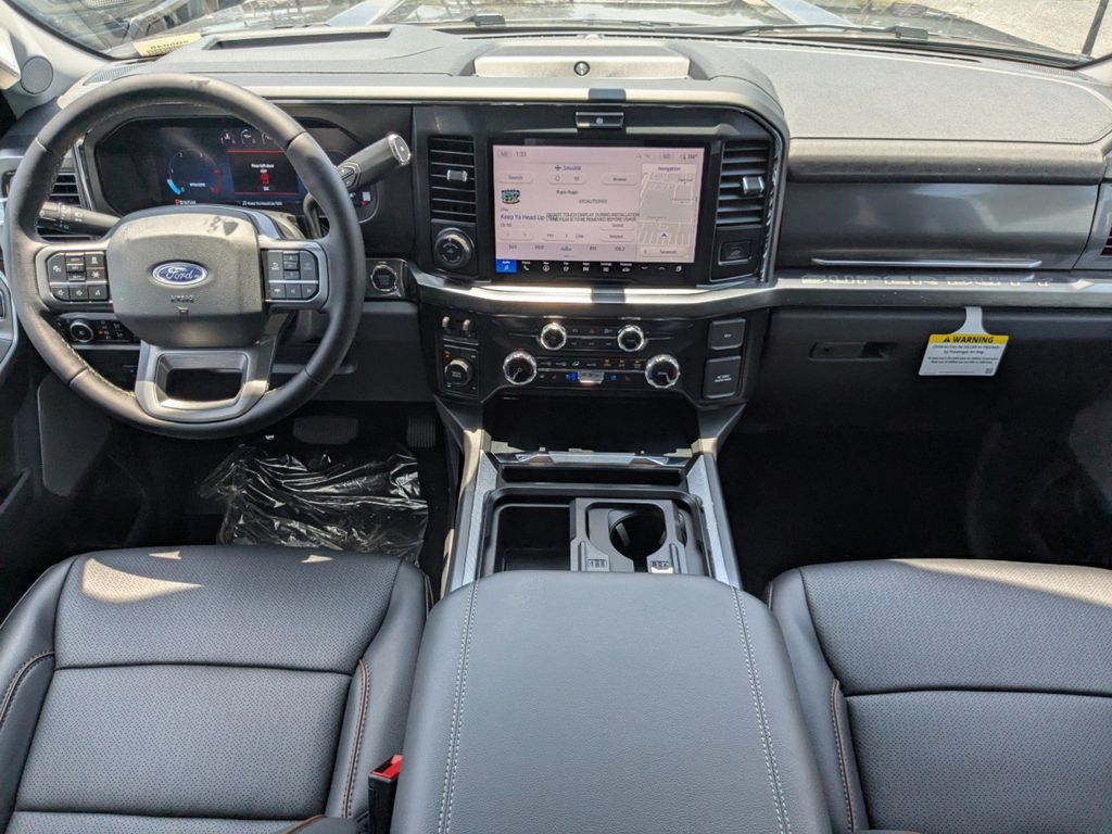 2025 Ford F-250 Lariat photo 16