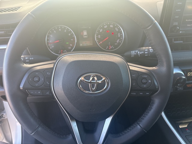 2022 Toyota RAV4 XLE photo 4