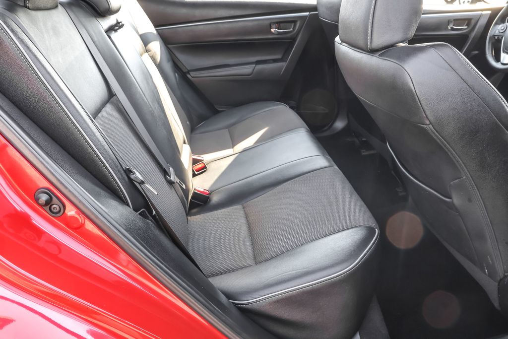 2015 Toyota Corolla L photo 27