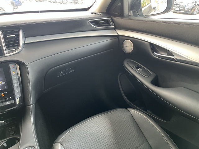 2022 Infiniti QX50 Essential photo 20