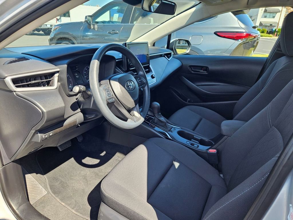 2023 Toyota Corolla LE photo 9