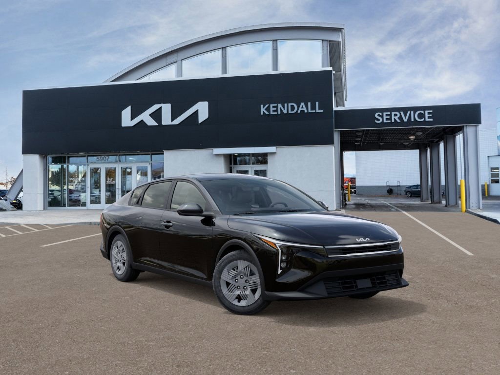 2025 Kia K4 LX photo 2