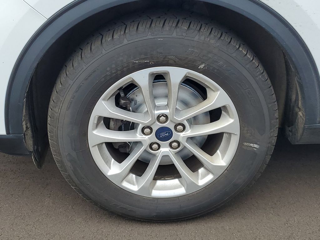 2022 Ford Escape SE photo 5