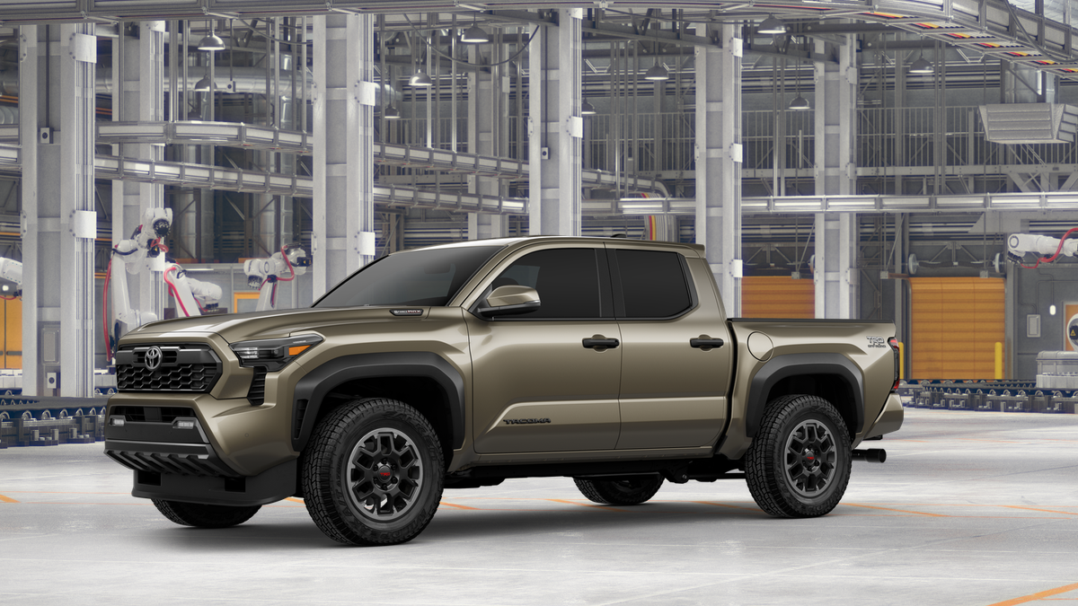 2025 Toyota Tacoma TRD Off-Road photo 2