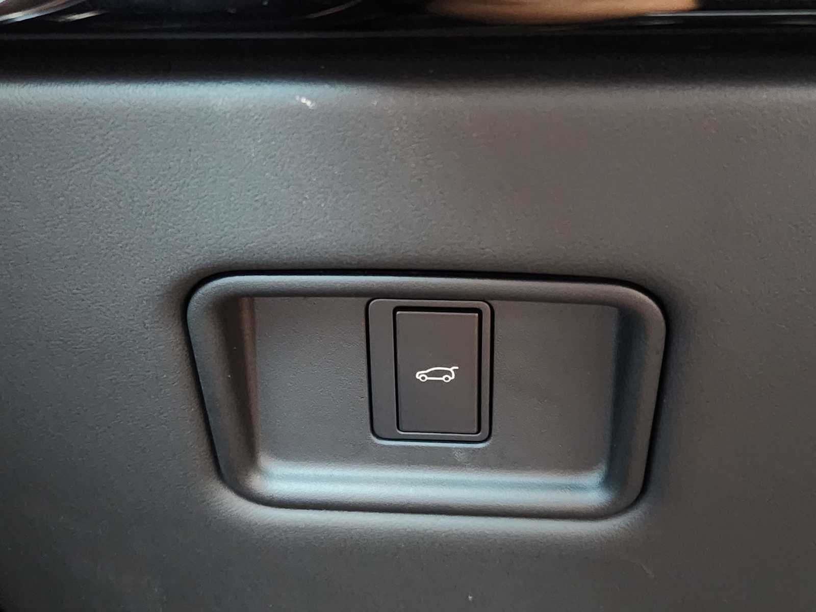 2024 Land Rover Range Rover SE photo 18
