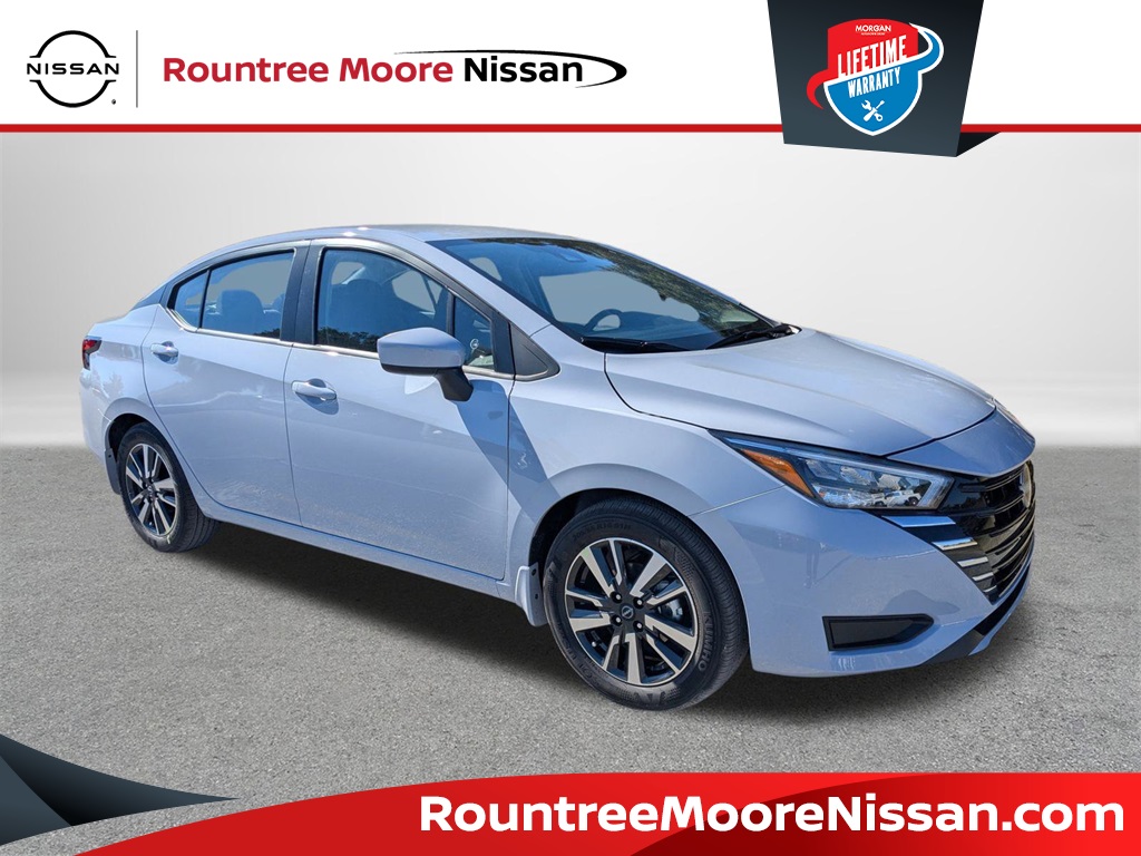 2025 Nissan Versa Sedan SV's photo