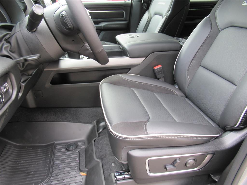 2026 Ram 1500 Laramie photo 15