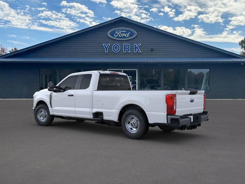 2023 Ford F-250 XL photo 4