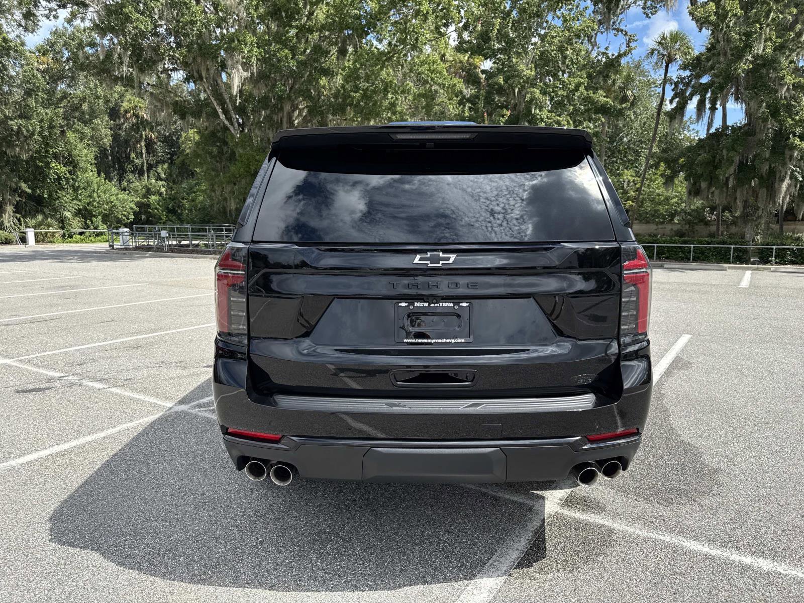 2025 Chevrolet Tahoe Z71 photo 3