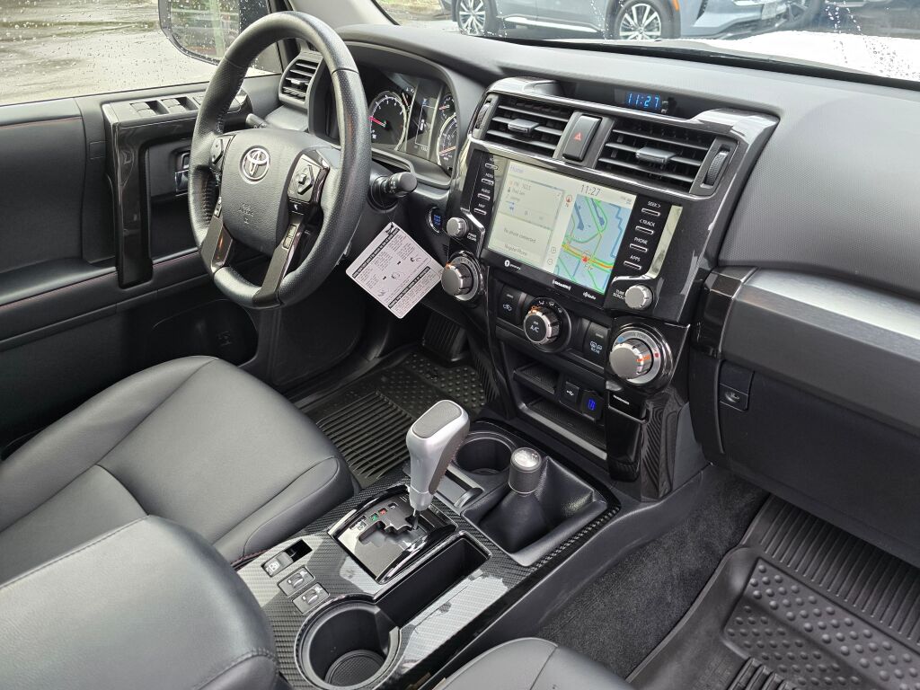 2023 Toyota 4Runner TRD Off-Road Premium photo 9