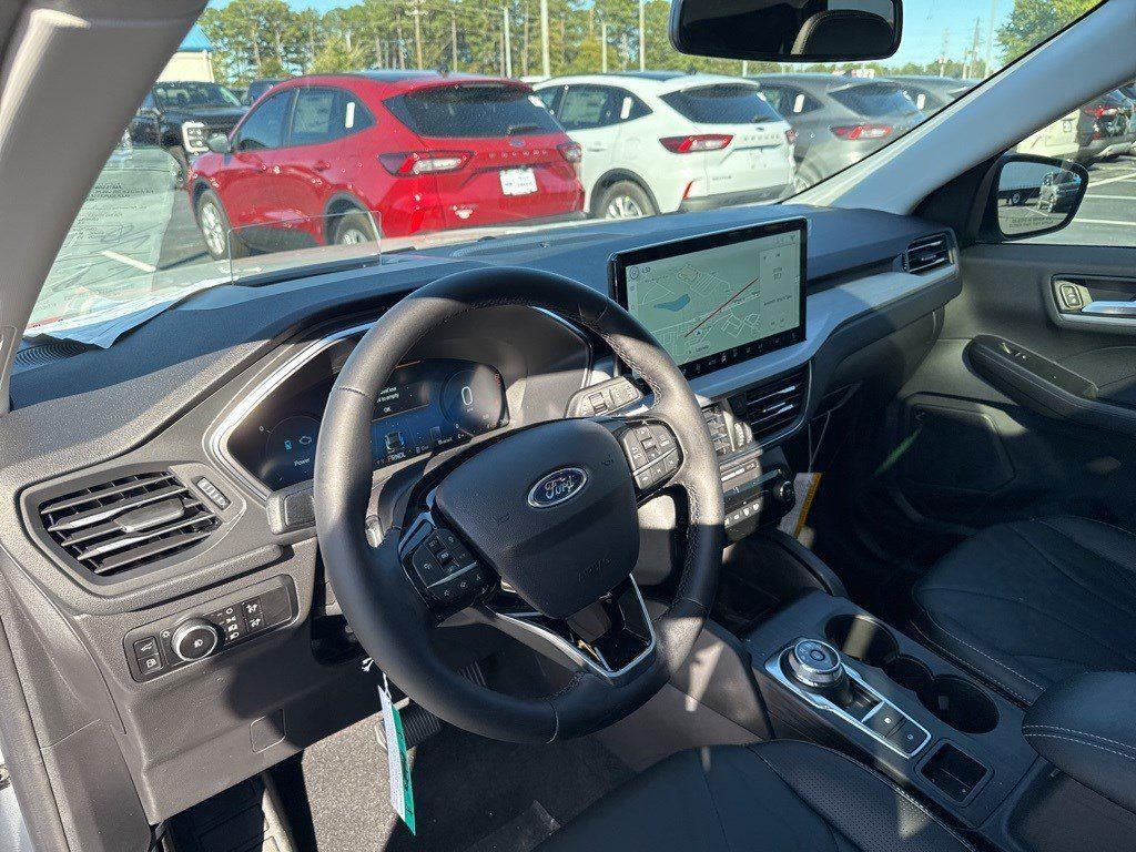 2025 Ford Escape Plug-In Hybrid photo 18