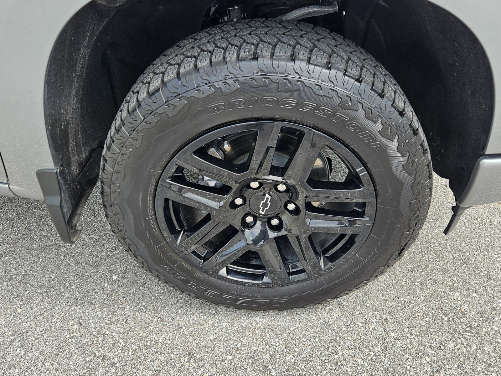 2025 Chevrolet Silverado 1500 Custom photo 11