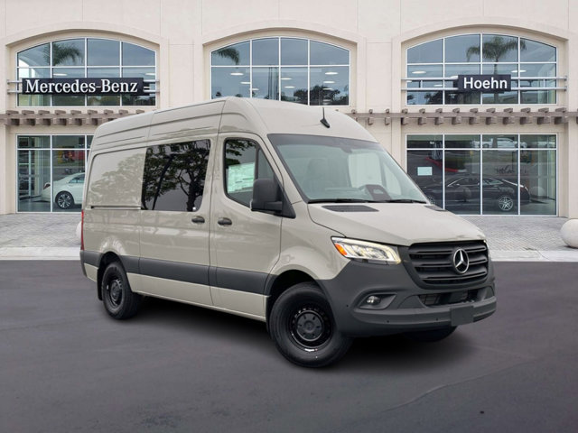 2025 Mercedes-Benz Sprinter Crew Van Base's photo
