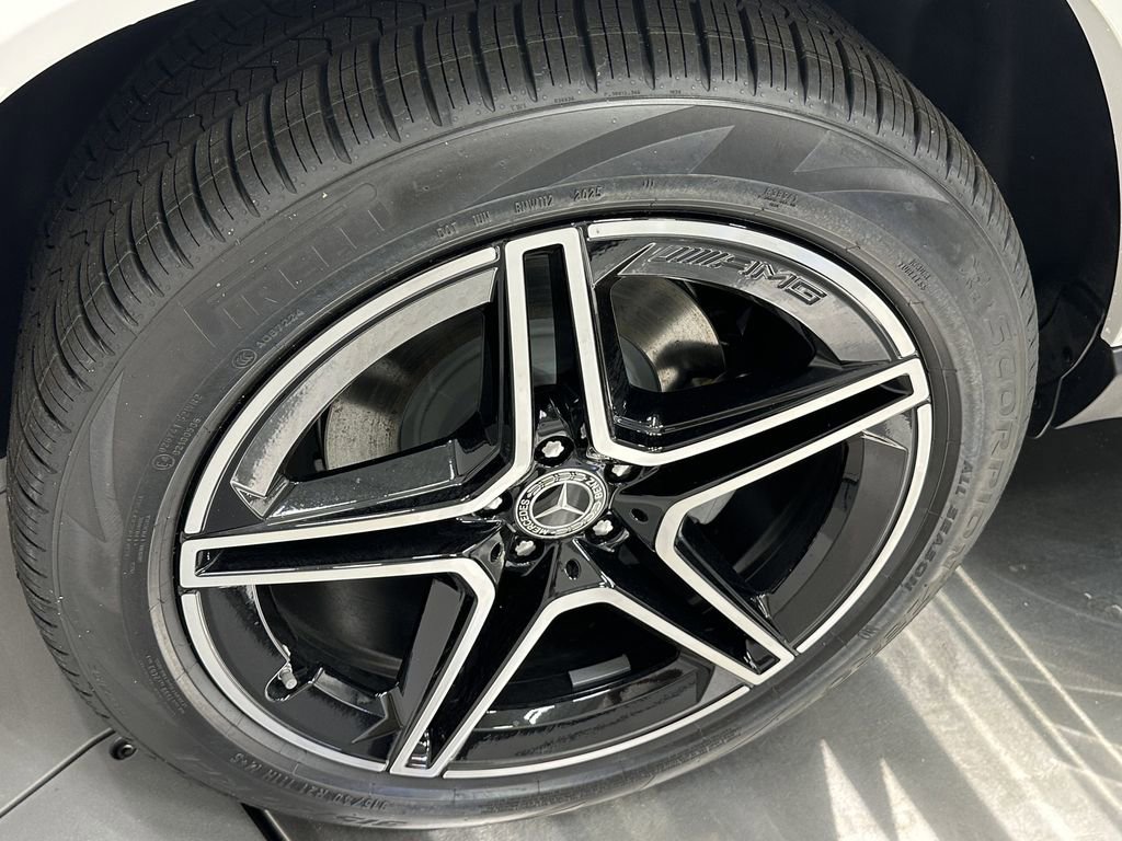 2026 Mercedes Benz GLS 450 4MATIC photo 19