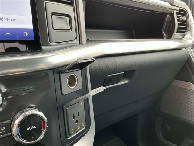 2022 Ford F-150 Lariat photo 22