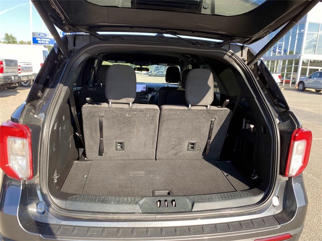 2020 Ford Explorer XLT photo 2