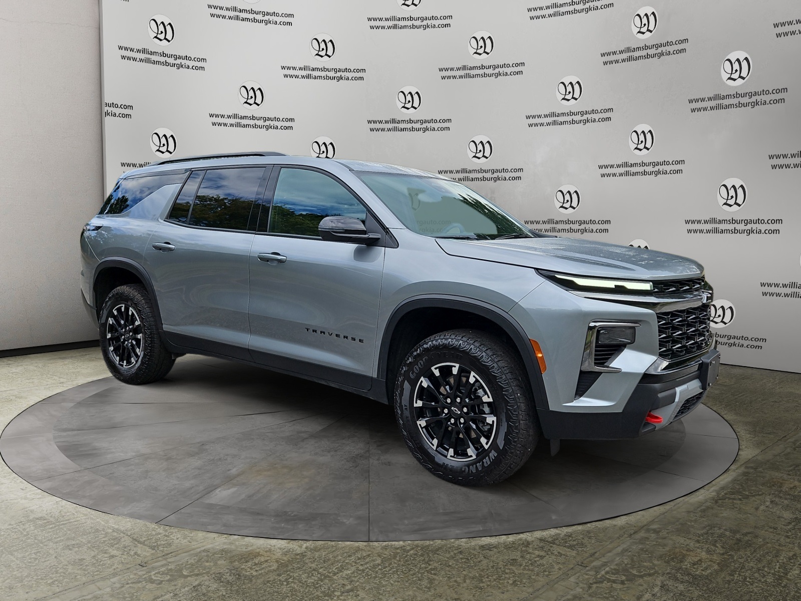 2025 Chevrolet Traverse Z71 photo 6