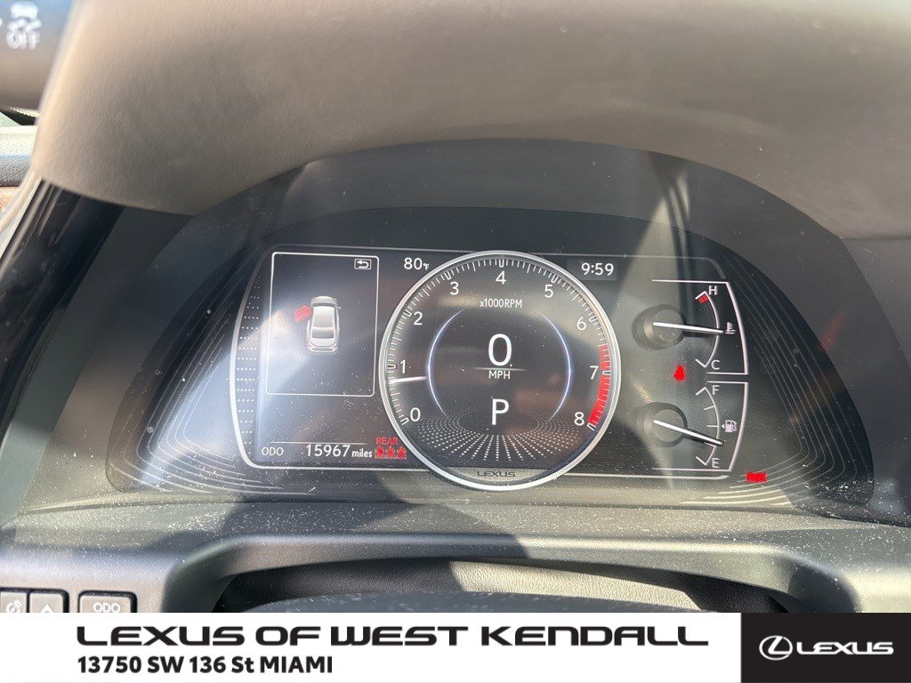 2023 Lexus ES 350's photo