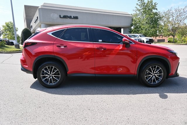 2024 Lexus NX 250 Premium photo 2