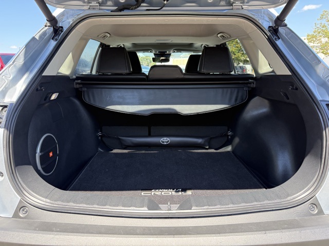 2024 Toyota Corolla Cross XLE photo 9