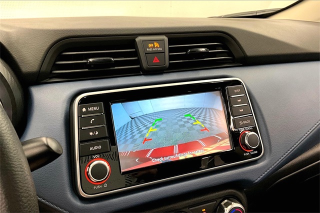 2025 Nissan Versa 1.6 SV photo 23