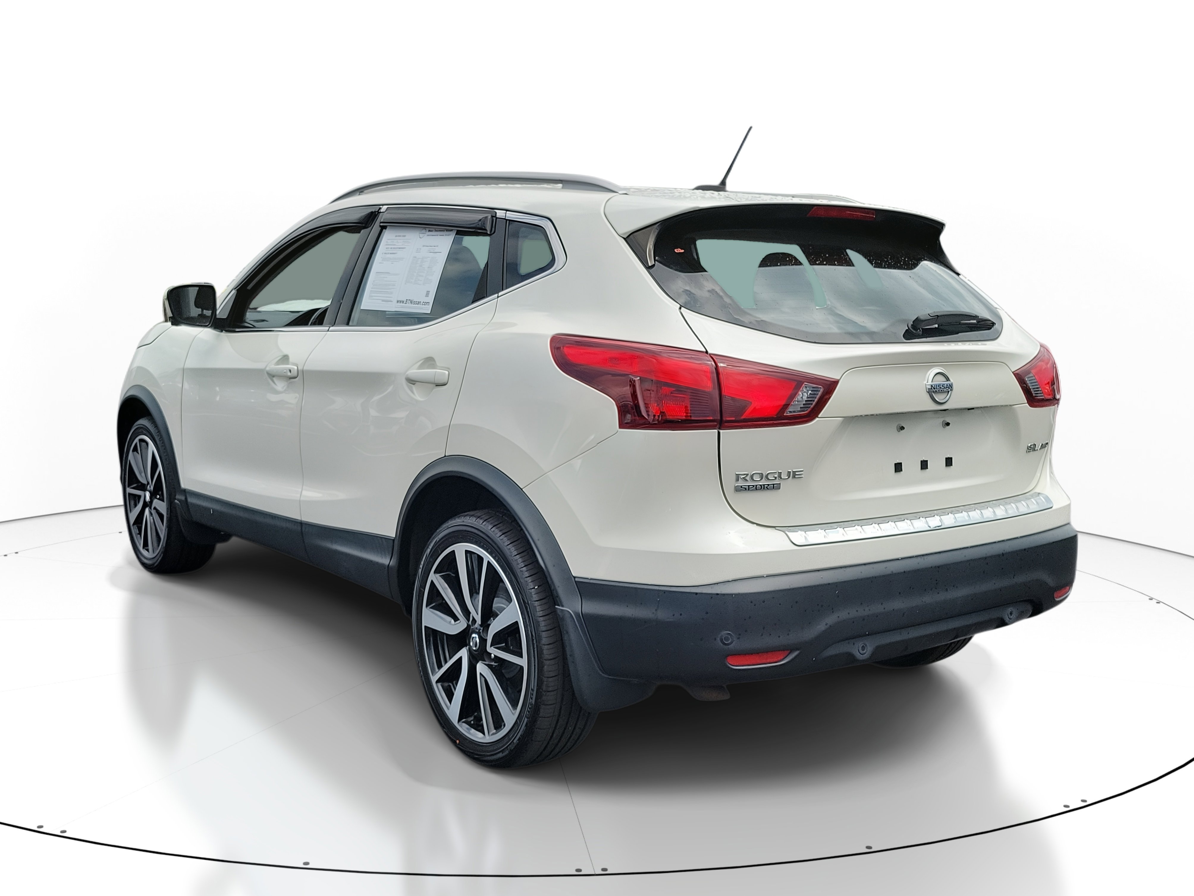 2019 Nissan Rogue Sport SL photo 3