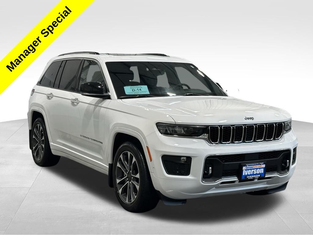 2023 Jeep Grand Cherokee Overland's photo