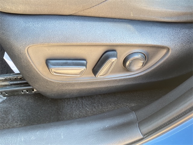 2022 Toyota RAV4 Hybrid SE photo 20