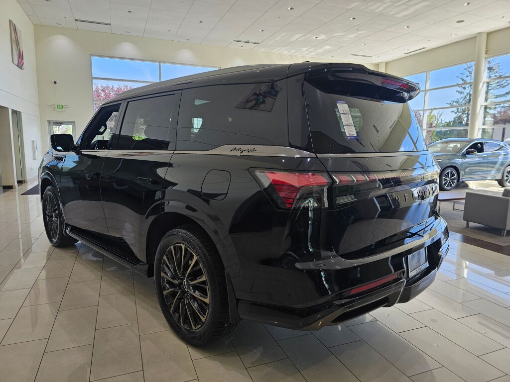 2025 Infiniti QX80 photo 5