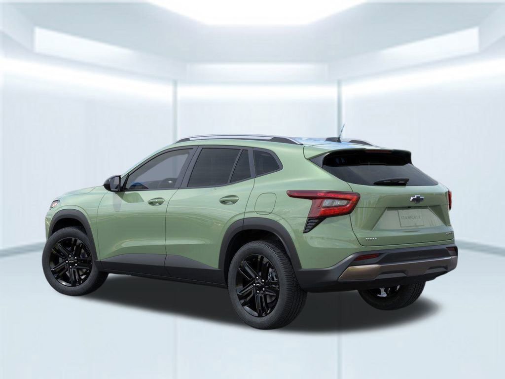 2026 Chevrolet Trax ACTIV photo 2