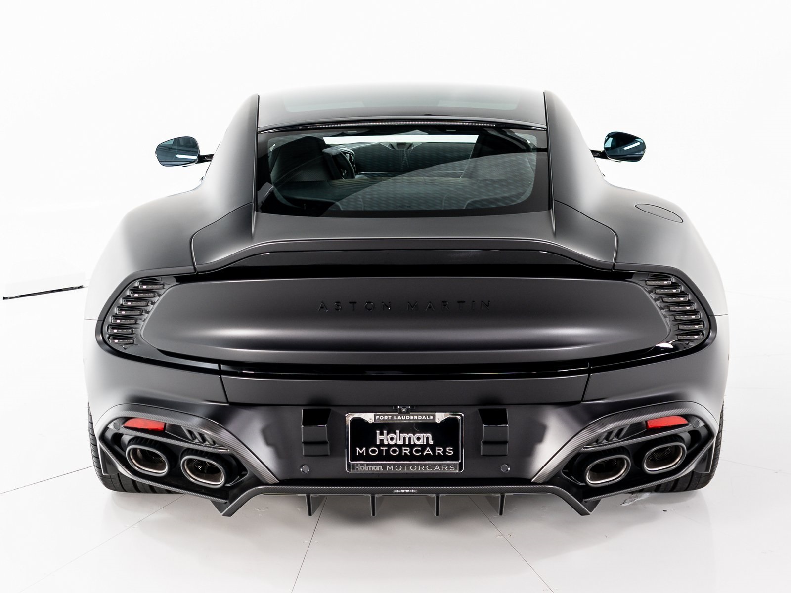 2025 Aston Martin Vanquish AM7 photo 4