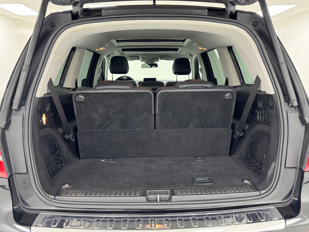 2018 Mercedes Benz GLS 450 4MATIC photo 34