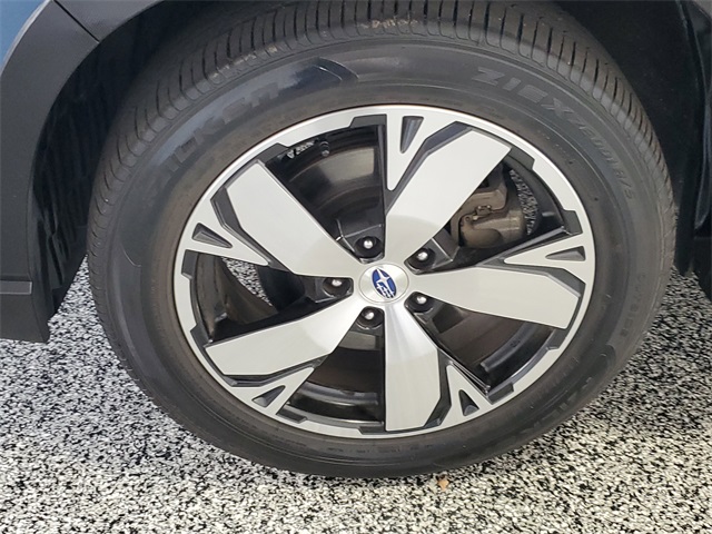 2019 Subaru Forester Touring photo 6